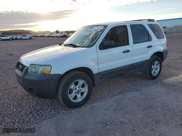 2007 Ford Escape XLT with VIN 1FMCU03197KA36558, listed as a Copart auction lot 46751845 with 202,784 mi miles and Clean Title. Bid and sale history available at carsss.com. Image 1.