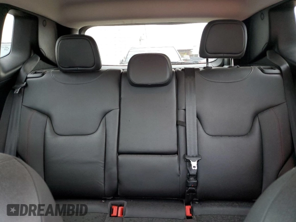 2015 Jeep Renegade Trailhawk z VIN ZACCJBCT4FPC44359, wystawiony jako Copart lot #59041645 z przebiegiem 141 318 mil mil oraz Nie do naprawy • Non repairable. Historia ofert i sprzedaży dostępna na DreamBid. Obrazek 10.