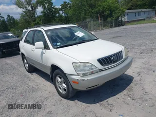 2001 Lexus RX 300 z VIN JTJHF10U810170065, wystawiony jako IAAI lot #42308279 z przebiegiem 310 039 mil mil oraz . Historia ofert i sprzedaży dostępna na DreamBid. Obrazek 1.
