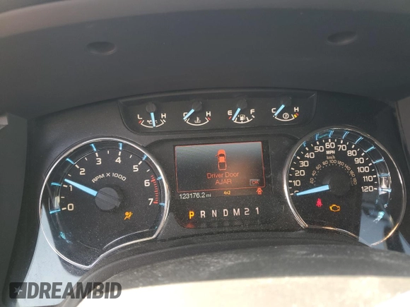 2011 Ford F-150 XL with VIN 1FTFX1ET5BFB10346, listed as a Copart auction lot 52493765 with 123,176 mi miles and Clean title. Bid and sale history available at DreamBid. Image 9.