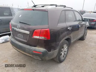 2011 Kia Sorento LX with VIN 5XYKT4A26BG179780, listed as a IAAI auction lot 41538591 with 130,003 mi miles. Bid and sale history available at carsss.com. Image 4.