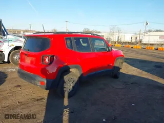 2018 Jeep Renegade Upland Edition with VIN ZACCJBAB0JPH93740, listed as a IAAI auction lot 41705533 with 68,178 mi miles. Bid and sale history available at carsss.com. Image 4.