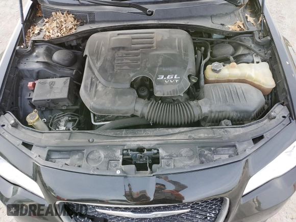 2017 Chrysler 300 Limited with VIN 2C3CCARG9HH582699, listed as a Copart auction lot 47643024 with 117,926 mi miles and Clean title. Bid and sale history available at DreamBid. Image 11.