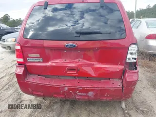 2010 Ford Escape XLT с VIN 1FMCU9D71AKC91378, выставлен на аукционе IAAI как лот 41207372 с пробегом 146 131 миль миль и . История ставок и продаж доступна на DreamBid. Изображение 6.