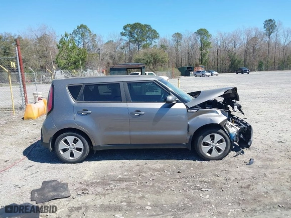 2016 Kia Soul with VIN KNDJN2A2XG7404815, listed as a IAAI auction lot 41821000 with NaN miles. Bid and sale history available at carsss.com. Image 13.