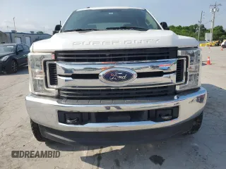 2017 Ford F-250 Lariat z VIN 1FT7W2BT5HEE85024, wystawiony jako Copart lot #53636085 z przebiegiem 137 391 mil mil oraz Szkoda całkowita • Salvage title. Historia ofert i sprzedaży dostępna na DreamBid. Obrazek 5.