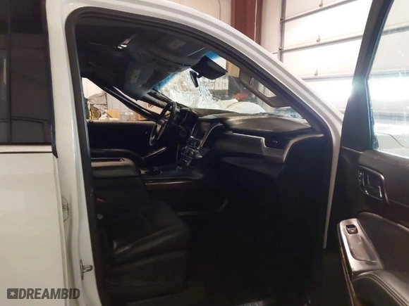 2017 Chevrolet Suburban LT with VIN 1GNSKHKCXHR328405, listed as a IAAI auction lot 41353035 with NaN miles. Bid and sale history available at carsss.com. Image 5.