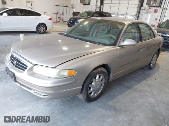 1998 Buick Regal LS with VIN 2G4WB52K7W1588391, listed as a IAAI auction lot 41955056 with 1 mi miles. Bid and sale history available at carsss.com. Image 2.
