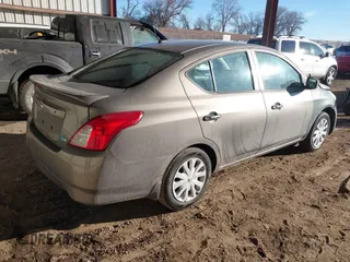2016 Nissan Versa S with VIN 3N1CN7AP9GL818281, listed as a IAAI auction lot 41652921 with 158,676 mi miles and . Bid and sale history available at DreamBid. Image 4.