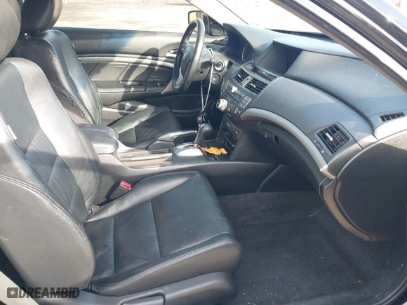 2009 Honda Accord Cpe EX-L with VIN 1HGCS22889A009589, listed as a IAAI auction lot 41747847 with 138,328 mi miles. Bid and sale history available at carsss.com. Image 5.