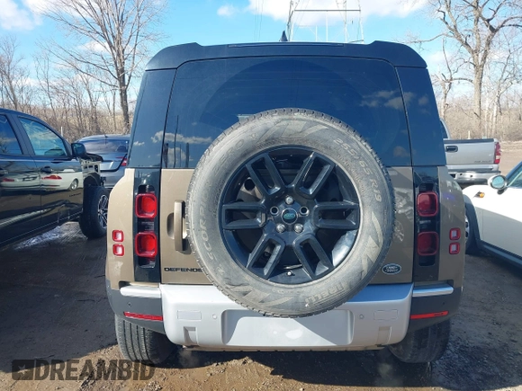 2021 Land Rover Defender S with VIN SALEJERX5M2041372, listed as a IAAI auction lot 41732008 with 62,233 mi miles and . Bid and sale history available at DreamBid. Image 16.