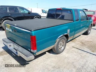 1995 Nissan Frontier XE z VIN 1N6SD16S2SC385250, wystawiony jako IAAI lot #42373497 z przebiegiem 252 537 mil mil oraz . Historia ofert i sprzedaży dostępna na DreamBid. Obrazek 4.