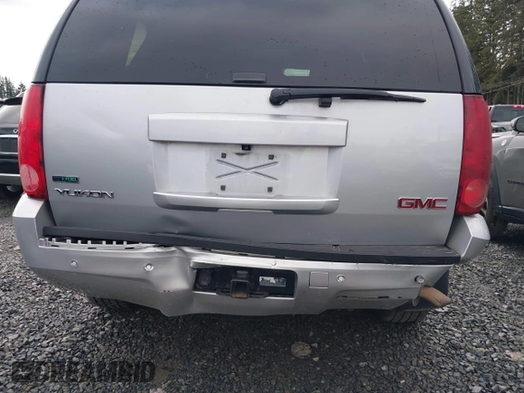 2012 GMC Yukon SLT with VIN 1GKS2CE03CR324366, listed as a IAAI auction lot 41473131 with 161,847 mi miles. Bid and sale history available at carsss.com. Image 6.