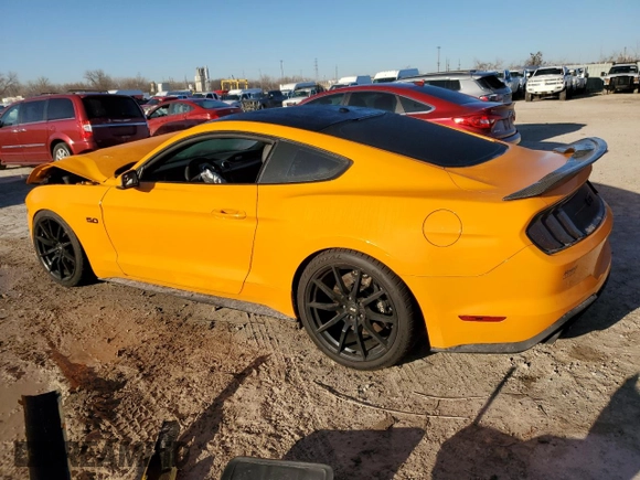 2018 Ford Mustang GT z VIN 1FA6P8CF9J5128915, wystawiony jako Copart lot #48433755 z przebiegiem 24 765 mil mil oraz Szkody całkowita. Historia ofert i sprzedaży dostępna na DreamBid. Obrazek 2.