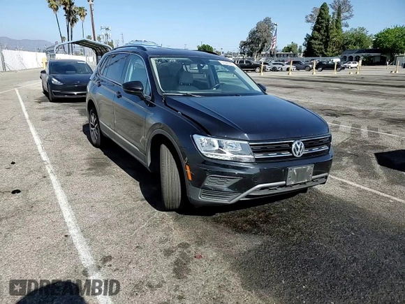 2018 Volkswagen Tiguan SEL с VIN 3VV2B7AX8JM221479, выставлен на аукционе Copart как лот 57660765 с пробегом 65 278 миль миль и Списание • Salvage title. История ставок и продаж доступна на DreamBid. Изображение 13.