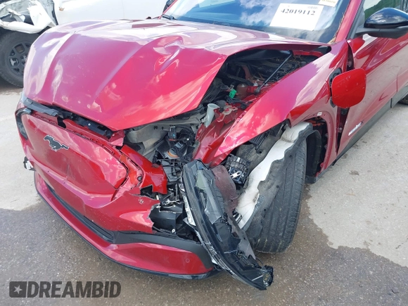2021 Ford Mustang Mach-E Premium z VIN 3FMTK3R71MMA08132, wystawiony jako IAAI lot #42019112 z przebiegiem 38 024 mil mil oraz . Historia ofert i sprzedaży dostępna na DreamBid. Obrazek 6.