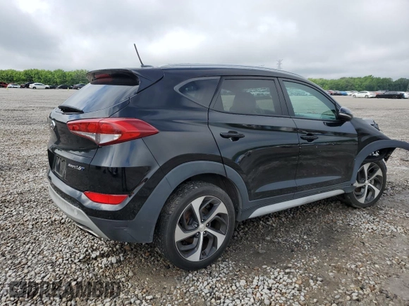 2017 Hyundai Tucson Sport z VIN KM8J33A22HU388846, wystawiony jako Copart lot #56691065 z przebiegiem Nie podano mil oraz Szkoda całkowita • Salvage title. Historia ofert i sprzedaży dostępna na DreamBid. Obrazek 3.