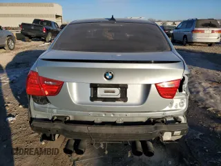 2009 BMW M3 with VIN WBSPM93539E201785, listed as a Copart auction lot 42153135 with 140,557 mi miles and Salvage title. Bid and sale history available at DreamBid. Image 6.