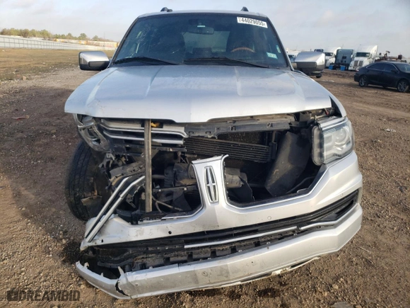 2016 Lincoln Navigator Select with VIN 5LMJJ2HT8GEL04128, listed as a Copart auction lot 44029055 with 0 mi miles and Salvage Title. Bid and sale history available at carsss.com. Image 5.