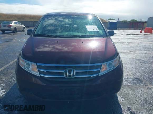 2013 Honda Odyssey LX z VIN 5FNRL5H25DB058422, wystawiony jako IAAI lot #42247200 z przebiegiem 137 053 mil mil oraz . Historia ofert i sprzedaży dostępna na DreamBid. Obrazek 12.