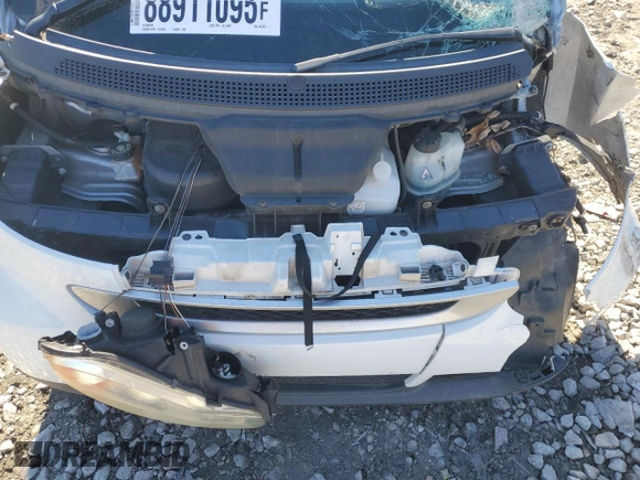 2012 Smart fortwo Pure z VIN WMEEJ3BA4CK541976, wystawiony jako Copart lot #88911095 z przebiegiem Nie podano mil oraz Nie do naprawy • Non repairable. Historia ofert i sprzedaży dostępna na DreamBid. Obrazek 11.