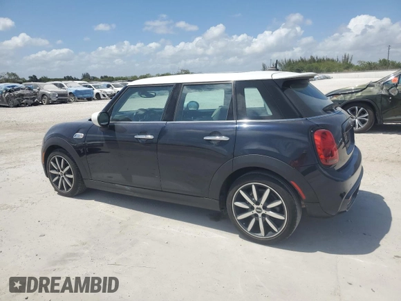 2020 MINI Hardtop 4 Door Cooper S with VIN WMWXU9C03L2L76233, listed as a Copart auction lot 53932505 with 10,818 mi miles and Non Repairable. Bid and sale history available at DreamBid. Image 2.