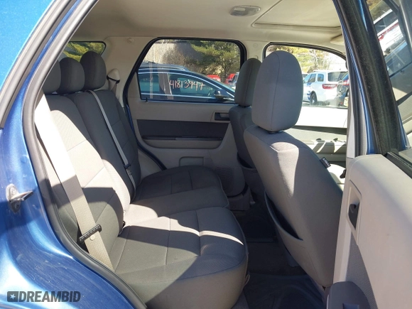 2010 Ford Escape XLT with VIN 1FMCU0D79AKB07543, listed as a IAAI auction lot 41846743 with 165,883 mi miles. Bid and sale history available at carsss.com. Image 8.