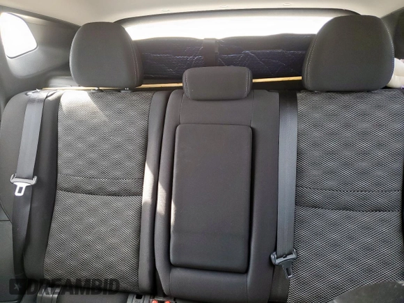 2017 Nissan Rogue SV z VIN JN1BJ1CP2HW027992, wystawiony jako Copart lot #53279025 z przebiegiem 110 370 mil mil oraz Szkoda całkowita • Salvage title. Historia ofert i sprzedaży dostępna na DreamBid. Obrazek 10.