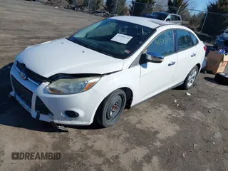 2014 Ford Focus SE with VIN 1FADP3F21EL119923, listed as a IAAI auction lot 41585170 with 126,266 mi miles. Bid and sale history available at carsss.com. Image 18.
