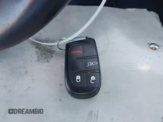 2019 Jeep Grand Cherokee Upland с VIN 1C4RJEAG3KC776704, выставлен на аукционе IAAI как лот 41822822 с пробегом 57 197 миль миль и . История ставок и продаж доступна на DreamBid. Изображение 11.