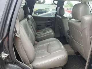 2005 Chevrolet Tahoe Z71 with VIN 1GNEC13T85R141076, listed as a Copart auction lot 54733415 with 310,992 mi miles and Salvage title. Bid and sale history available at DreamBid. Image 11.