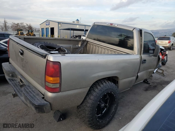 2002 Chevrolet Silverado 1500 LS with VIN 1GCEK14V62Z234928, listed as a Copart auction lot 41534165 with 0 mi miles and Salvage Title. Bid and sale history available at carsss.com. Image 3.