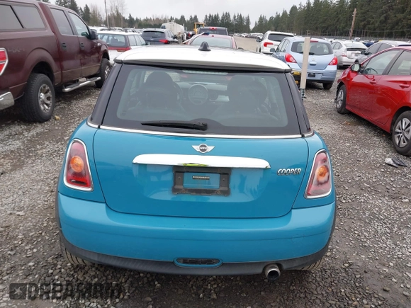 2009 MINI Cooper Hardtop with VIN WMWMF33569TW70413, listed as a IAAI auction lot 41776589 with 85,394 mi miles. Bid and sale history available at carsss.com. Image 16.