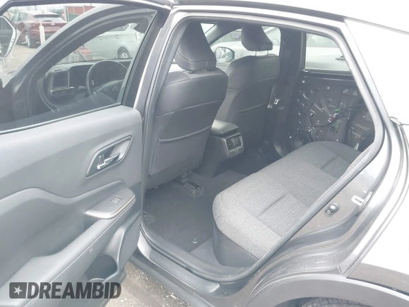 2023 Toyota Crown XLE с VIN JTDAAAAF8P3010262, выставлен на аукционе IAAI как лот 41485203 с пробегом 6 061 миль миль и . История ставок и продаж доступна на DreamBid. Изображение 8.