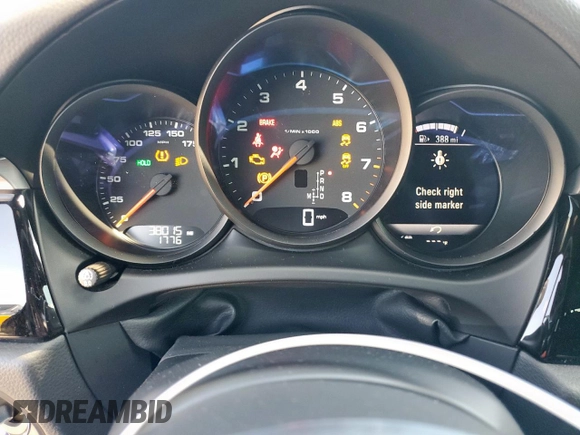 2021 Porsche Macan with VIN WP1AA2A5XMLB06210, listed as a Copart auction lot 58085225 with 38,015 mi miles and Salvage title. Bid and sale history available at DreamBid. Image 9.