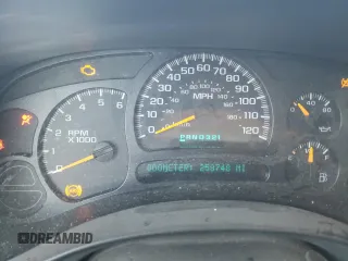 2005 GMC Yukon SLT with VIN 1GKEK13Z75R272858, listed as a Copart auction lot 41869185 with 258,748 mi miles and Salvage Title. Bid and sale history available at carsss.com. Image 9.