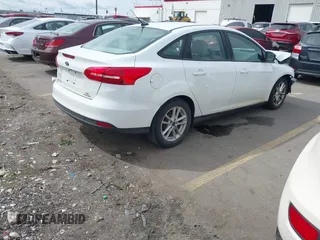 2016 Ford Focus SE with VIN 1FADP3F21GL365163, listed as a IAAI auction lot 41845002 with 187,070 mi miles. Bid and sale history available at carsss.com. Image 4.
