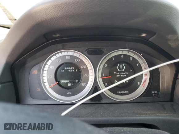 2013 Volvo XC70 3.2L with VIN YV4952BL7D1163530, listed as a Copart auction lot 74746084 with 98,045 mi miles and Salvage Title. Bid and sale history available at DreamBid. Image 9.