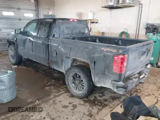 2017 Chevrolet Silverado 1500 Custom with VIN 1GCVKPEC2HZ263870, listed as a IAAI auction lot 41618087 with 197,482 mi miles. Bid and sale history available at carsss.com. Image 3.