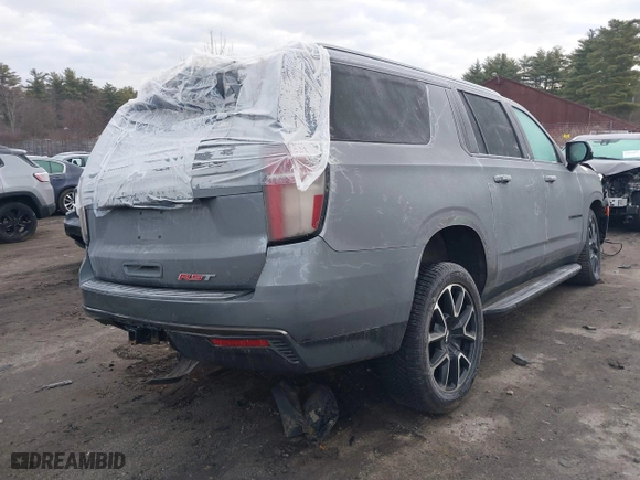 2021 Chevrolet Suburban RST with VIN 1GNSKEKD3MR176629, listed as a IAAI auction lot 41856488 with 71,883 mi miles. Bid and sale history available at carsss.com. Image 4.