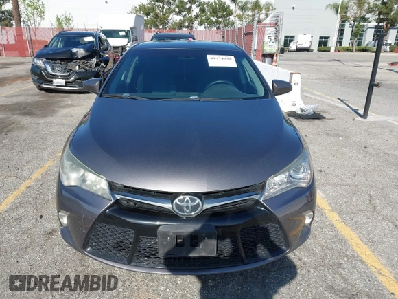2015 Toyota Camry XLE with VIN 4T1BF1FK6FU901697, listed as a IAAI auction lot 41974098 with 121,817 mi miles. Bid and sale history available at carsss.com. Image 13.