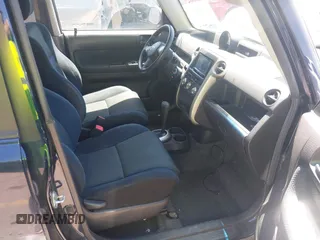 2006 Scion xB z VIN JTLKT324164064751, wystawiony jako IAAI lot #42450248 z przebiegiem 131 649 mil mil oraz . Historia ofert i sprzedaży dostępna na DreamBid. Obrazek 5.