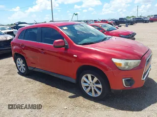 2014 Mitsubishi Outlander SE with VIN 4A4AP4AU3EE005768, listed as a IAAI auction lot 42572833 with 200,117 mi miles and . Bid and sale history available at DreamBid. Image 1.
