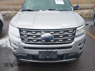 2017 Ford Explorer XLT with VIN 1FM5K8D81HGA60043, listed as a IAAI auction lot 41801281 with 88,568 mi miles and . Bid and sale history available at carsss.com. Image 13.