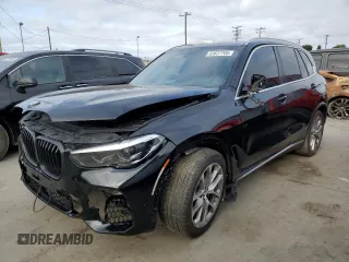 2019 BMW X5 xDrive40i with VIN 5UXCR6C55KLL10321, listed as a Copart auction lot 63637705 with 60,237 mi miles and Salvage title. Bid and sale history available at DreamBid. Image 1.