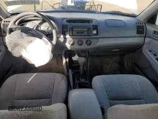 2004 Toyota Camry LE with VIN 4T1BF30K24U070927, listed as a Copart auction lot 46739185 with 172,121 mi miles and Salvage Title. Bid and sale history available at DreamBid. Image 8.