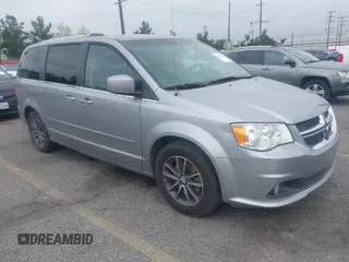 2016 Dodge Grand Caravan SXT with VIN 2C4RDGCG1GR343025, listed as a IAAI auction lot 41909719 with 193,434 mi miles. Bid and sale history available at carsss.com. Image 1.