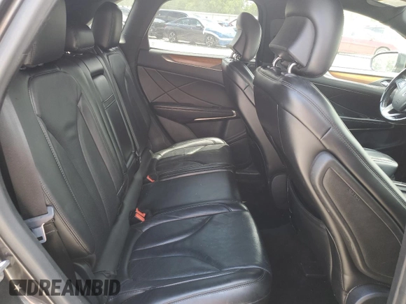 2017 Lincoln MKC Reserve with VIN 5LMTJ3DH9HUL45116, listed as a Copart auction lot 58634785 with 87,479 mi miles and Salvage title. Bid and sale history available at DreamBid. Image 11.