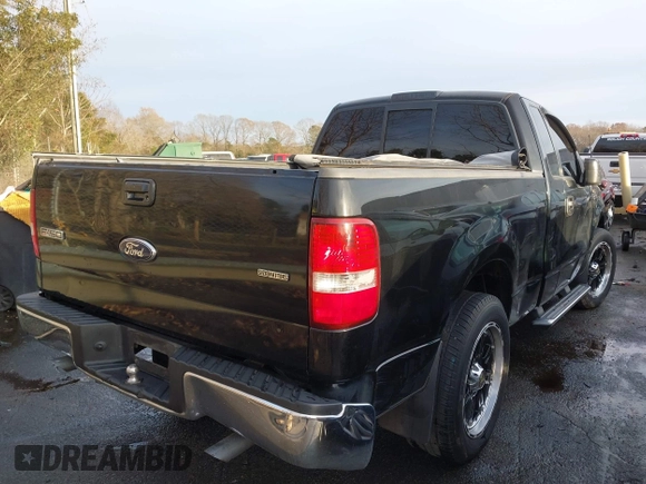 2007 Ford F-150 XL with VIN 1FTRF12W27NA65149, listed as a IAAI auction lot 41102740 with 230,647 mi miles. Bid and sale history available at carsss.com. Image 4.