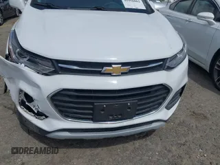 2019 Chevrolet Trax LT with VIN KL7CJLSB0KB957002, listed as a IAAI auction lot 41956062 with 27,928 mi miles and . Bid and sale history available at carsss.com. Image 17.